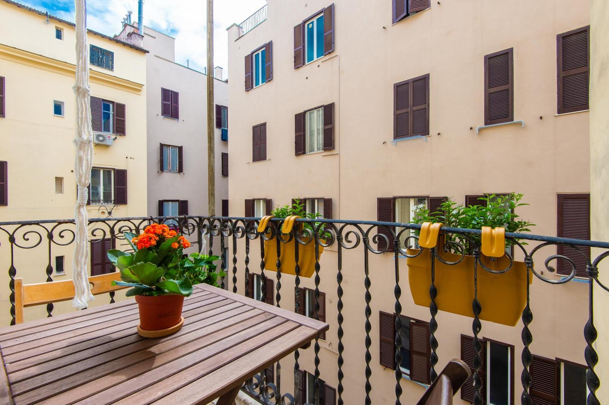 Cattaneo Monti Delizioso E Nuovissimo Appartamento Rome Extérieur photo