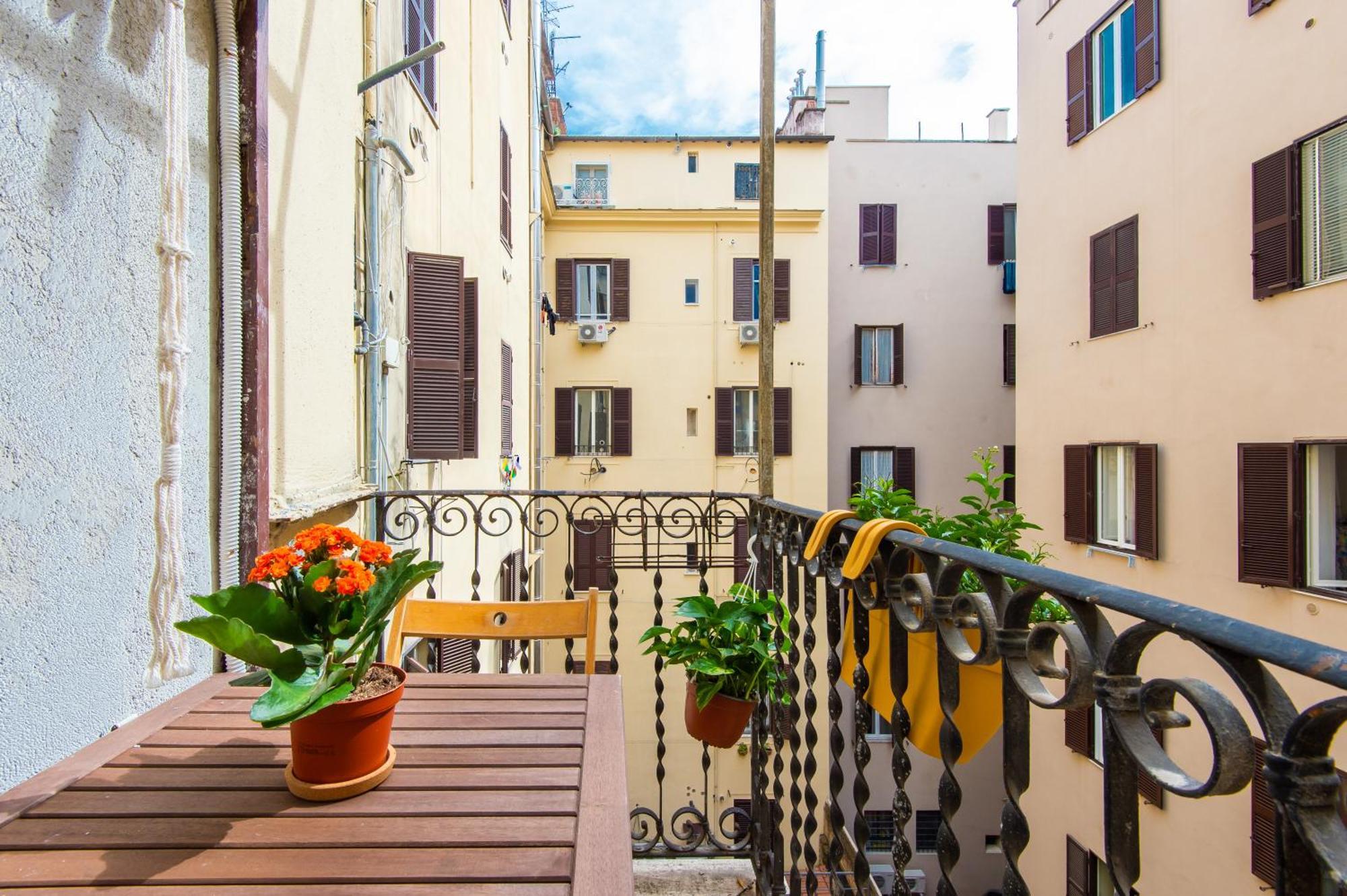 Cattaneo Monti Delizioso E Nuovissimo Appartamento Rome Extérieur photo